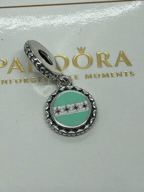 ✨🔥Pandora Chicago City Skyline Charm S925 Silver with box